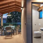 Charming Monte Uliveto With Private Pool In * Póla