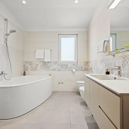 Villa Charming Monte Uliveto With Private Pool In *