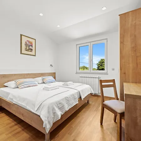 Charming Monte Uliveto With Private Pool In Pula