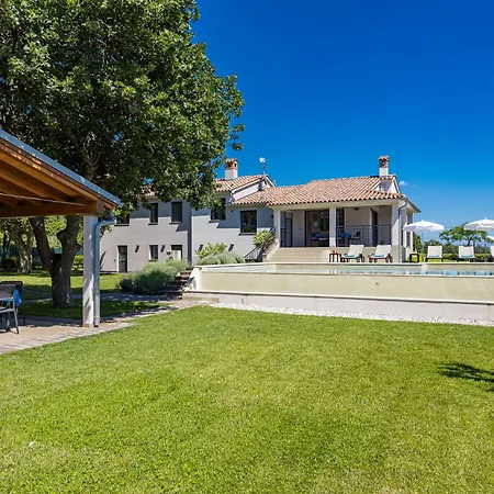Charming Monte Uliveto With Private Pool In Вілла *
