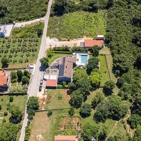 Charming Monte Uliveto With Private Pool In Вілла Пула