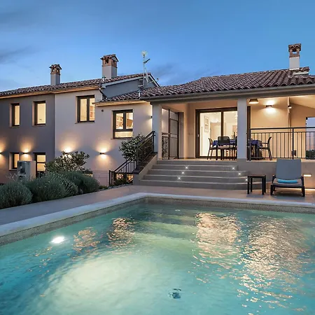 Charming Monte Uliveto With Private Pool In Вілла