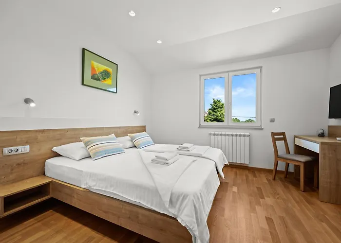 Charming Monte Uliveto With Private Pool In Вилла Пула