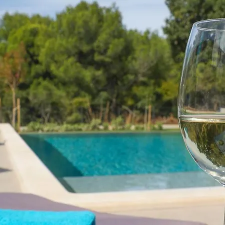 Charming Monte Uliveto With Private Pool In Pula