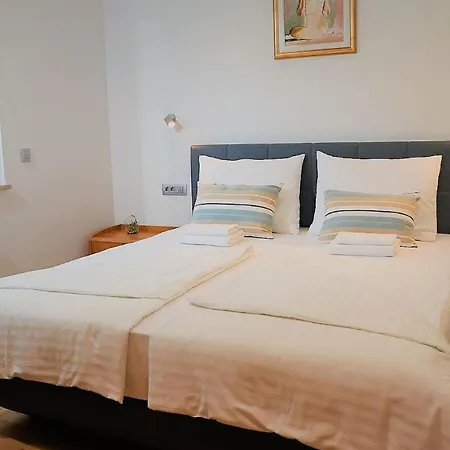 Charming Monte Uliveto With Private Pool In 别墅 *