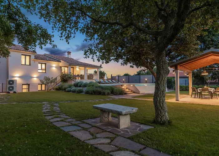 Charming Monte Uliveto With Private Pool In *